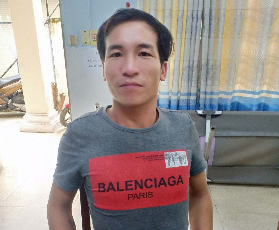 'Vui vẻ' xong, trộm luôn tiền của gái mại dâm ảnh 1