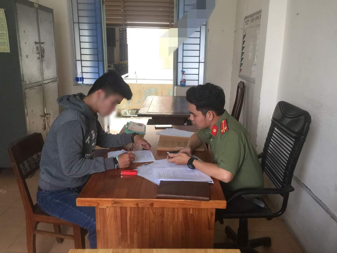 Sửa kết quả bệnh thành 'dương tính với virus corona', bị phạt 12,5 triệu ảnh 1