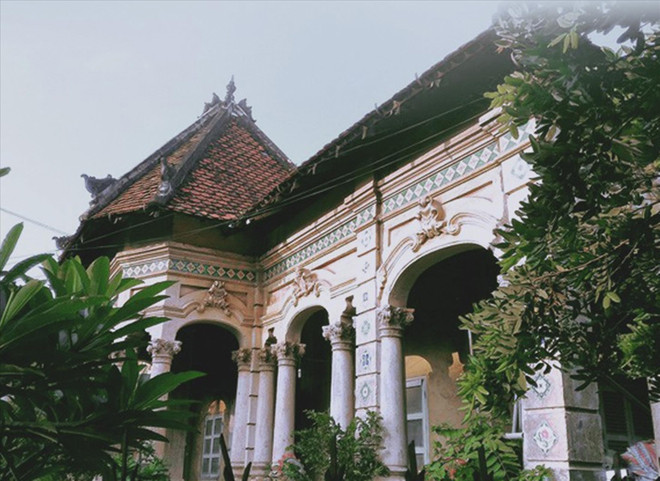 Cận cảnh biệt thự cổ 35 triệu đô quây tôn ở Sài Gòn ảnh 9