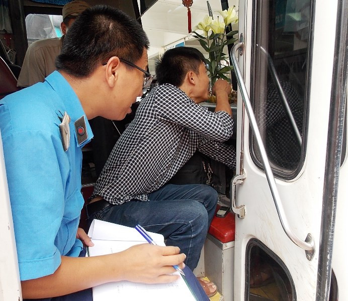 Phát hiện 1.600 'quái xế' xe khách, taxi vi phạm tốc độ ảnh 1