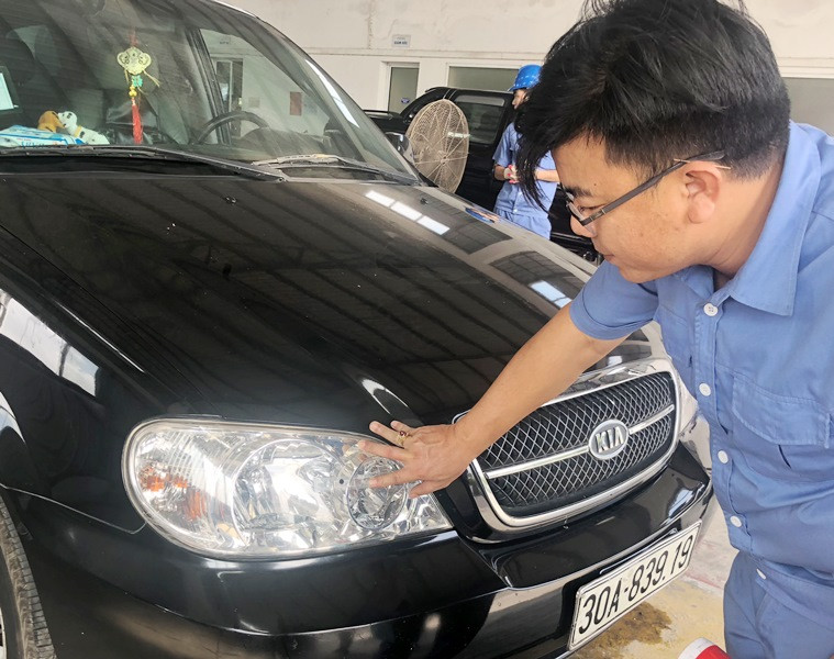 Xử phạt xe ô tô vi phạm tại làn thu phí không dừng từ 11/11 ảnh 1