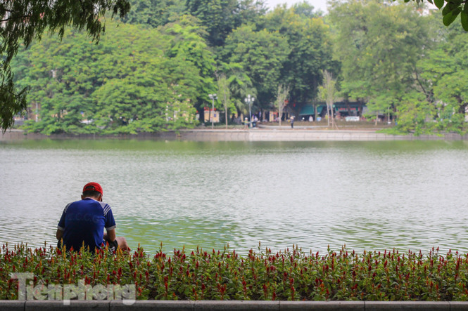 Hồ Hoàn Kiếm có gì đặc biệt sau khi 'thay áo mới'? ảnh 20
