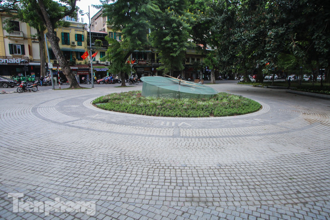 Hồ Hoàn Kiếm có gì đặc biệt sau khi 'thay áo mới'? ảnh 8