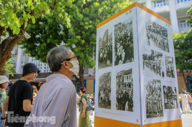 Ngắm nhìn 'Hà Nội xưa' bên hồ Hoàn Kiếm ảnh 12