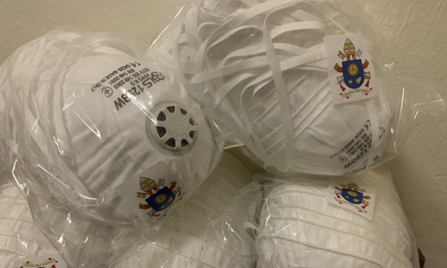 Giáo hoàng Francis tặng 600.000 khẩu trang y tế cho Trung Quốc ảnh 1