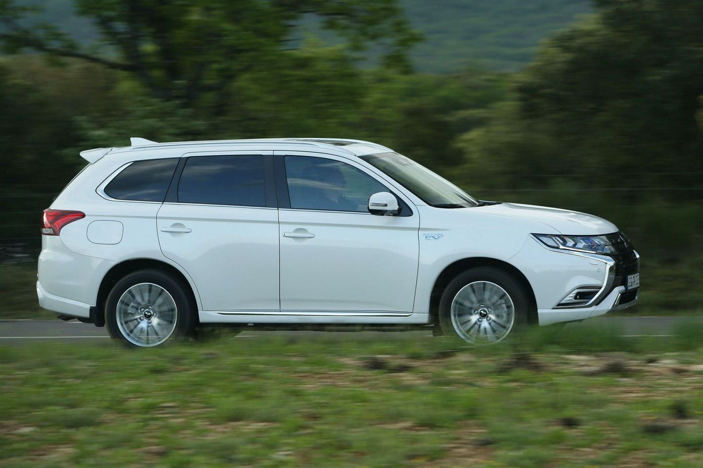 Mitsubishi ngừng xuất khẩu SUV sang châu Âu từ tháng 9 ảnh 1
