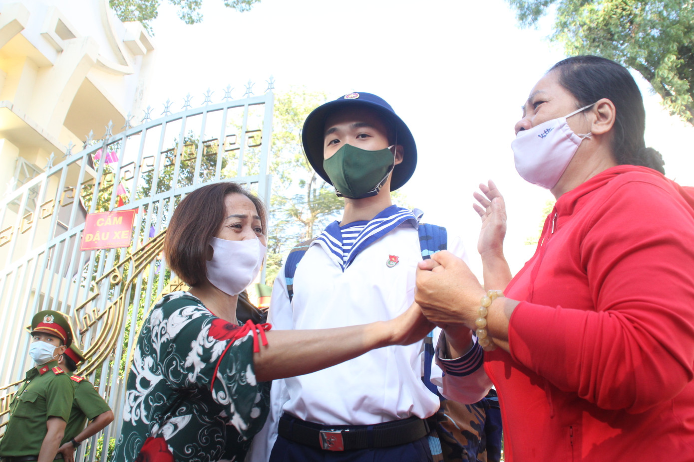 Gần 5.000 tân binh TPHCM, thanh niên ĐBSCL hăng hái lên đường bảo vệ Tổ quốc ảnh 18