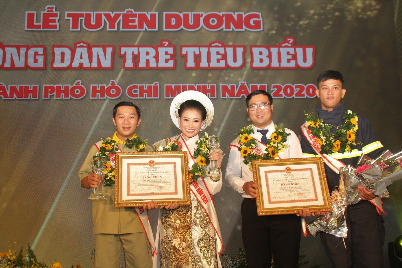 'Công dân trẻ tiêu biểu' Nhã Thi: Mỗi vở diễn, bài hát là thông điệp gửi đến khán giả ảnh 4