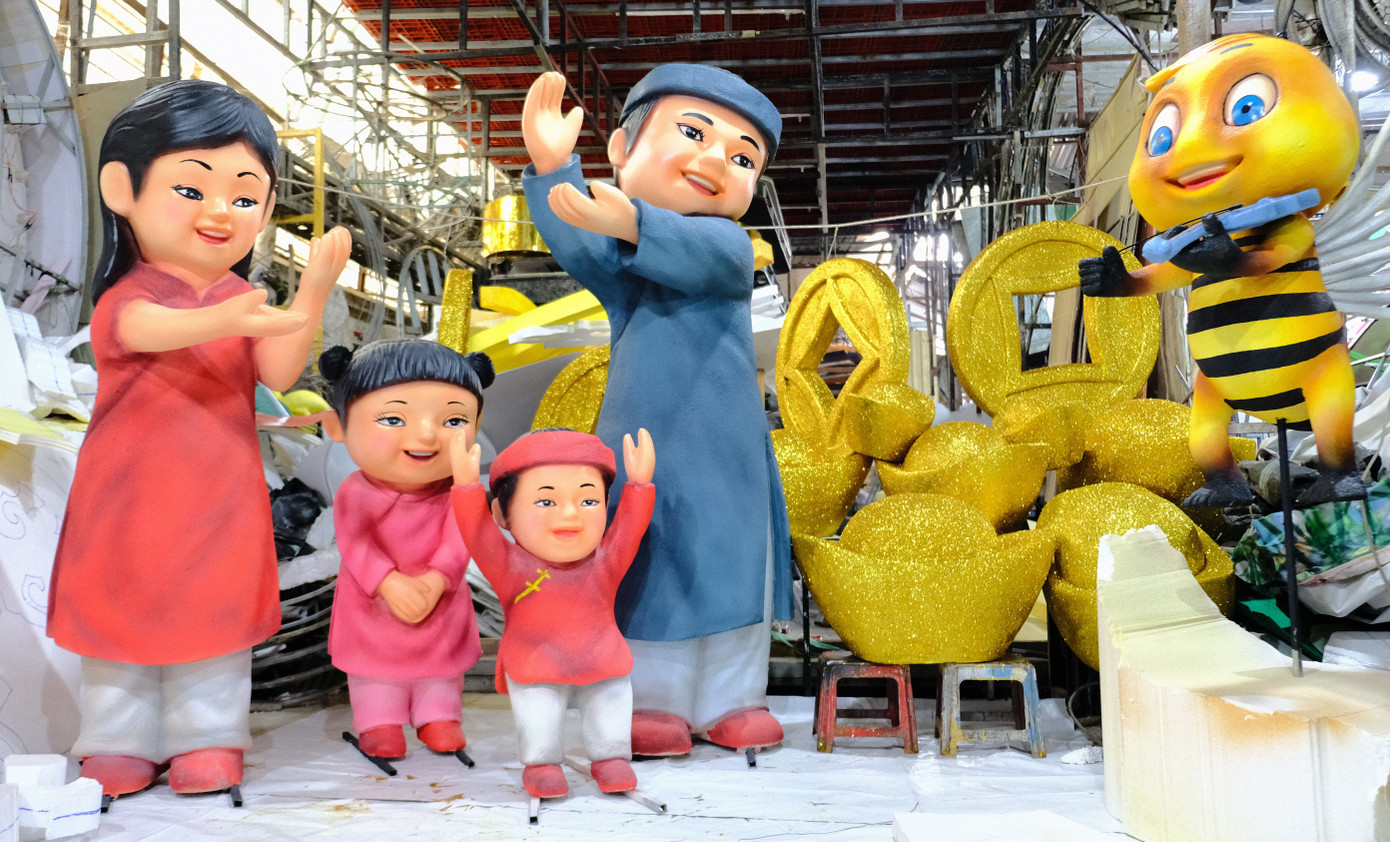 Tận thấy công đoạn chế tác linh vật phục vụ đường hoa Nguyễn Huệ Tết Tân Sửu 2021 ảnh 14