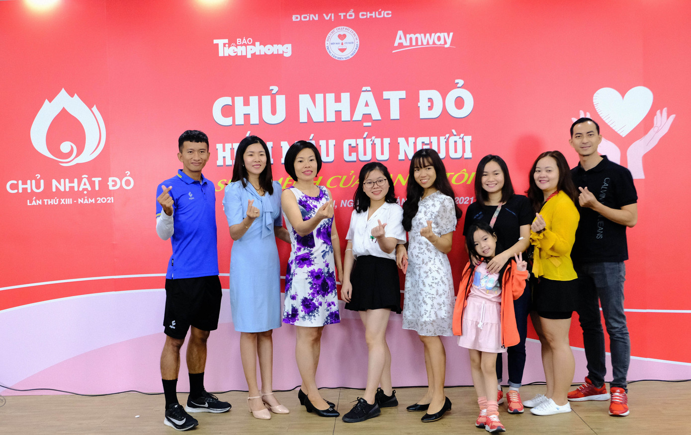 Sôi nổi ngày hội hiến máu Chủ nhật Đỏ 2021 tại TPHCM ảnh 15