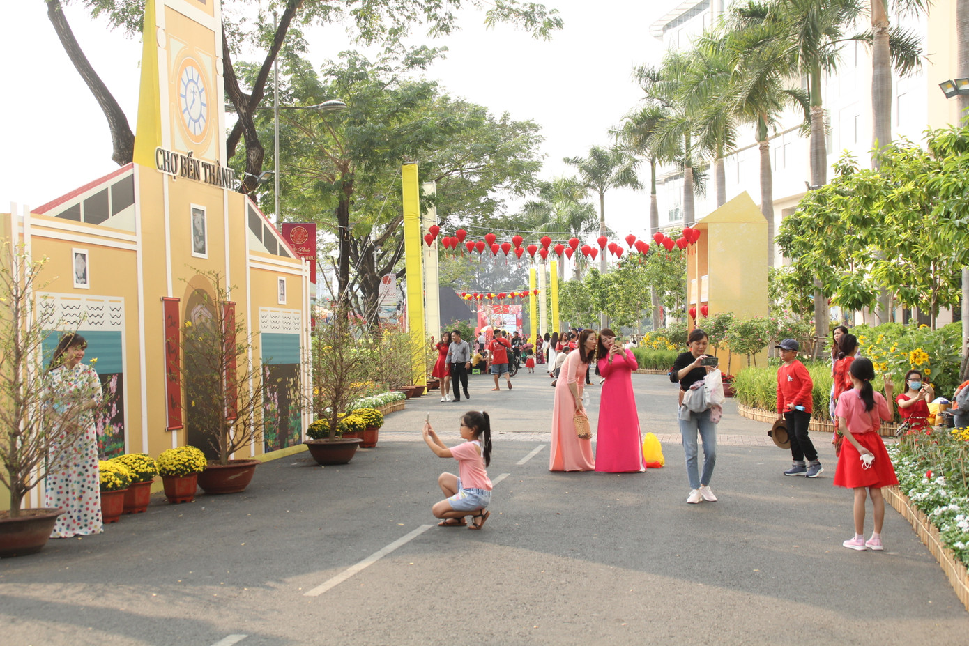 Hội hoa xuân Phú Mỹ Hưng mang cảnh trí các nước lân cận để chia sẻ với du khách không về nước dịp Tết ảnh 15