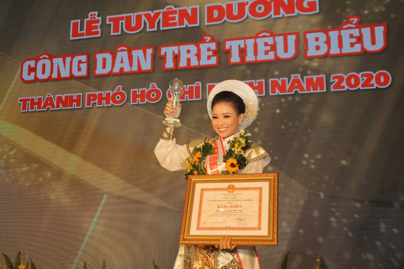 TPHCM tuyên dương 12 gương 'Công dân trẻ tiêu biểu' ảnh 6