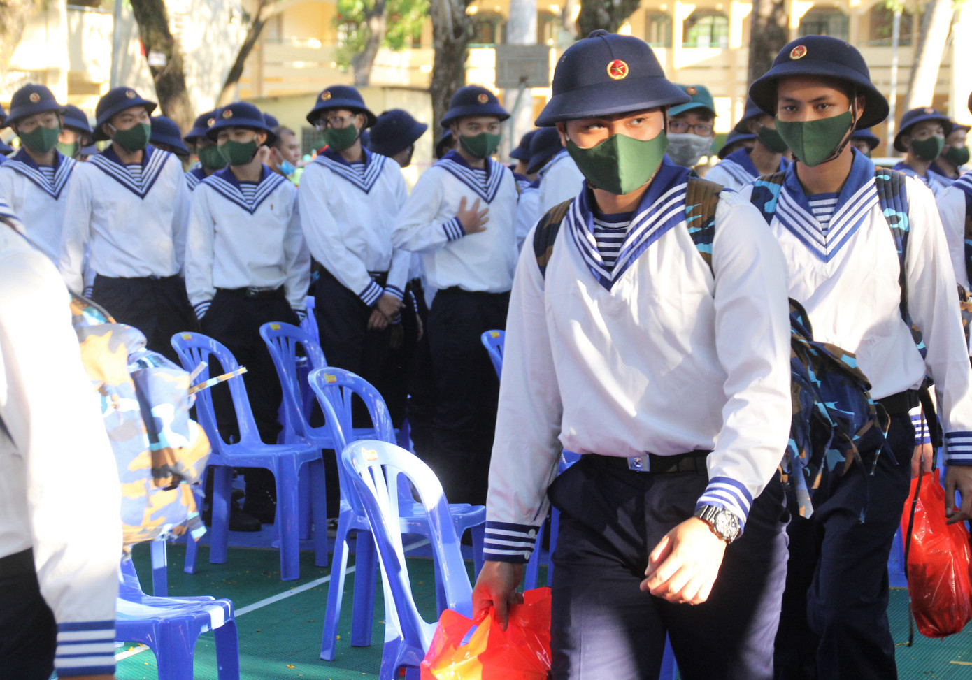 Gần 5.000 tân binh TPHCM, thanh niên ĐBSCL hăng hái lên đường bảo vệ Tổ quốc ảnh 13