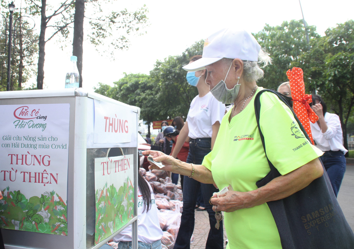 Các người đẹp hoa hậu cùng chung tay giải cứu nông sản Hải Dương ảnh 13