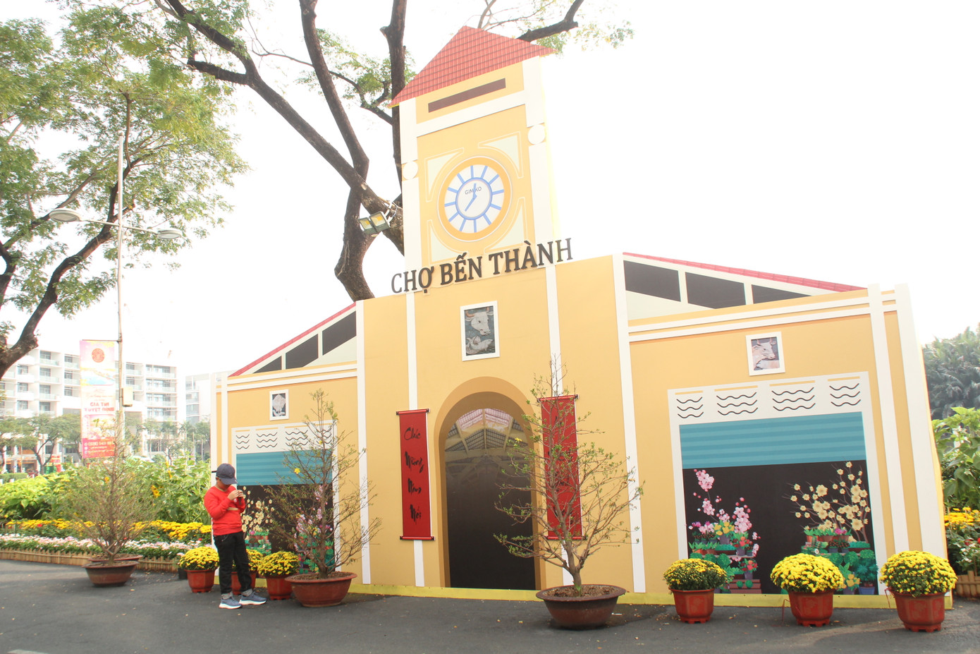 Hội hoa xuân Phú Mỹ Hưng mang cảnh trí các nước lân cận để chia sẻ với du khách không về nước dịp Tết ảnh 14