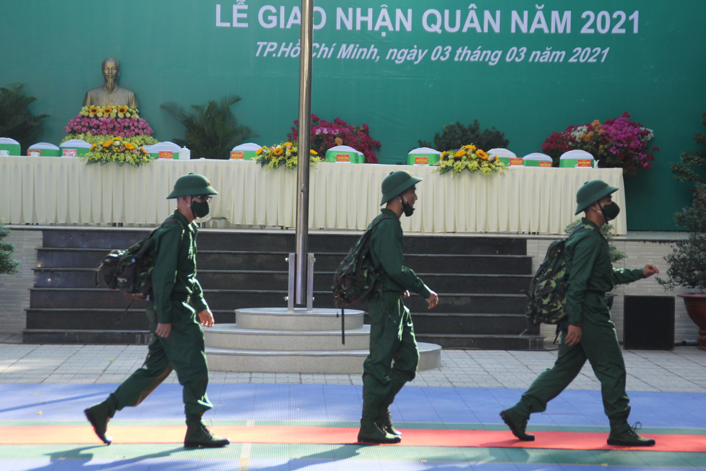 Gần 5.000 tân binh TPHCM, thanh niên ĐBSCL hăng hái lên đường bảo vệ Tổ quốc ảnh 23