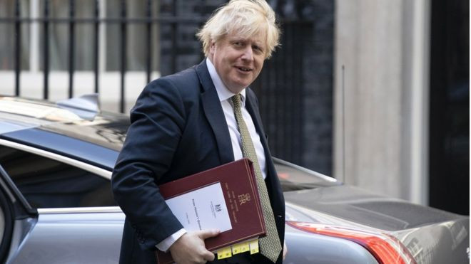 'Làn sóng COVID-19’ thứ hai đe dọa Vương quốc Anh ảnh 1