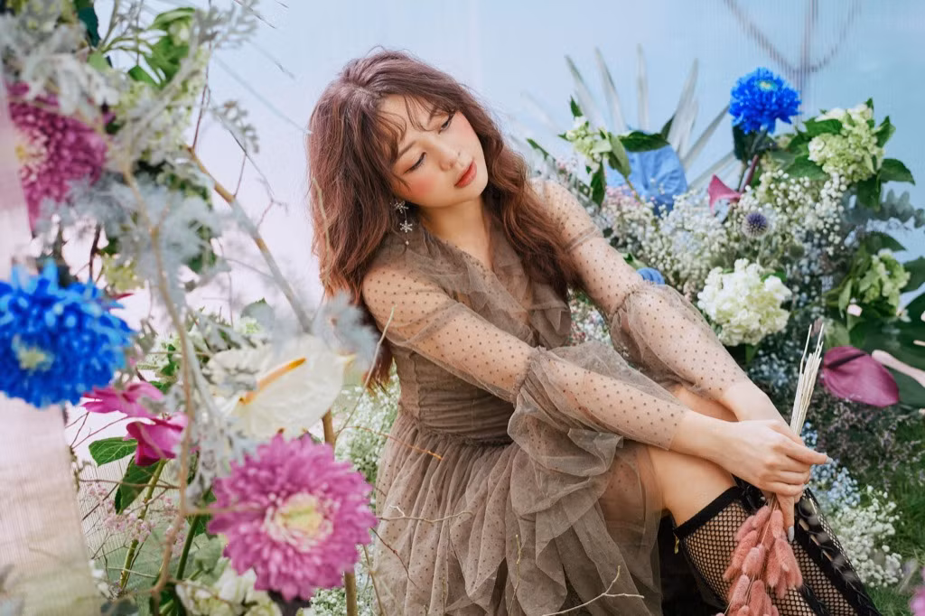 Liz Kim Cương tung ca khúc thứ 3 trong vòng 2 tháng chứng minh “năng suất” nhất nhì V-Pop ảnh 2