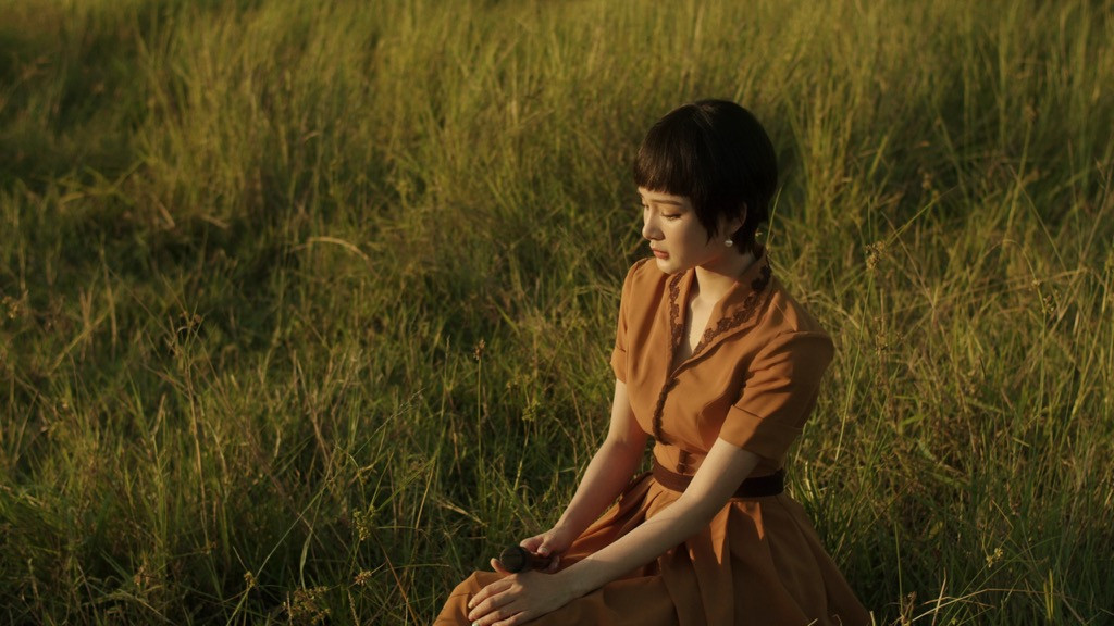 Hiền Hồ vào vai y tá, huy động ê-kíp 200 người để tái hiện cảnh Đà Lạt xưa lãng mạn ảnh 4