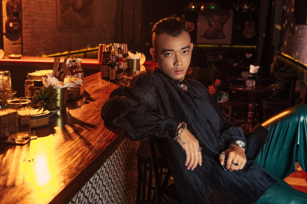 Hoàng Phi tung bộ ảnh cá tính, khẳng định ngoại hình khác lạ là thế mạnh của bản thân ảnh 4