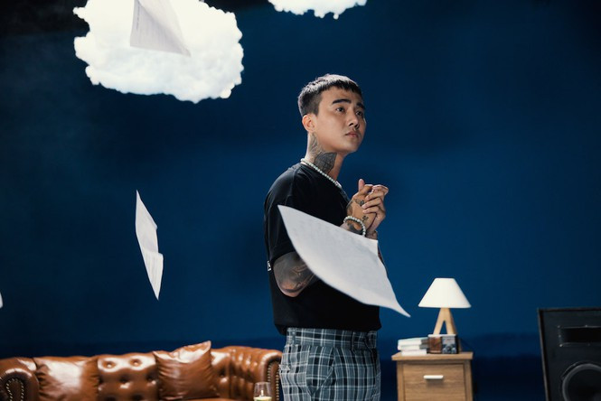 Chi Pu - Đạt G hát “Anh Ơi Ở Lại” phiên bản mới động viên tinh thần bà con miền Trung ảnh 3