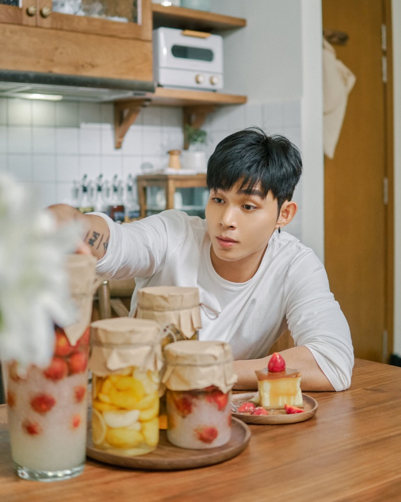 Jun Phạm tung ca khúc mô tả không sai một ly tâm trạng của “hội cô đơn lẻ bóng“ ảnh 4