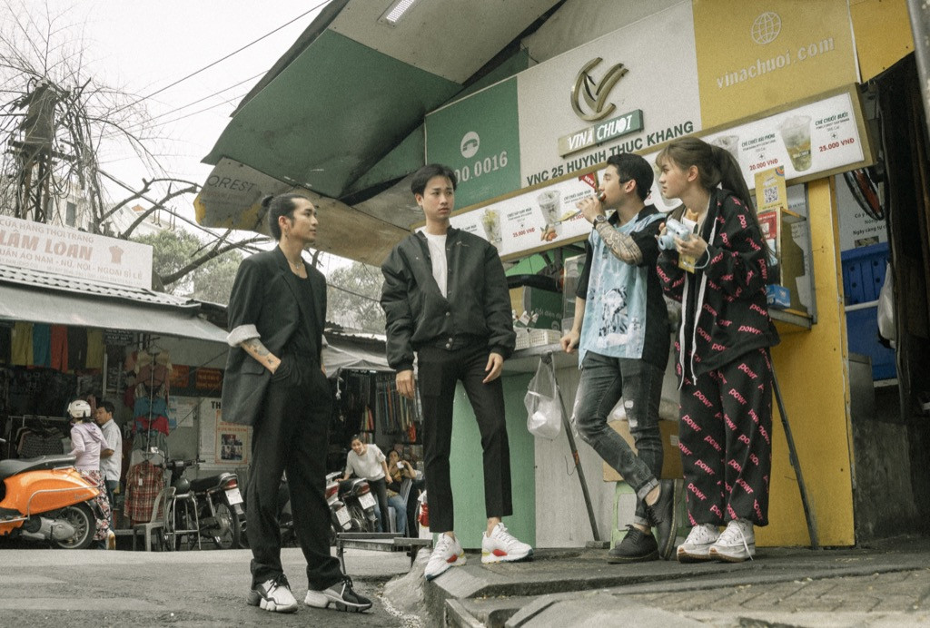 Huy Khánh, Maya, BB Trần, Hải Triều... góp mặt trong MV Ballad cảm xúc của Hoài Lâm ảnh 5