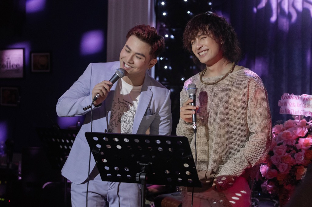 Không ngại lời đồn, Puka làm MC đặc biệt cho đêm nhạc riêng của Gin Tuấn Kiệt ảnh 5