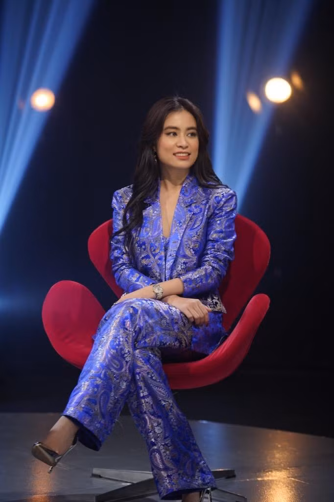 Hoàng Thùy Linh gây bất ngờ khi tiết lộ hơn 30 tuổi vẫn để mẹ quản lý thu nhập ảnh 5