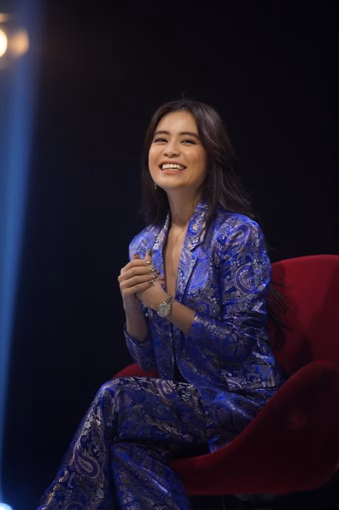 Hoàng Thùy Linh gây bất ngờ khi tiết lộ hơn 30 tuổi vẫn để mẹ quản lý thu nhập ảnh 4