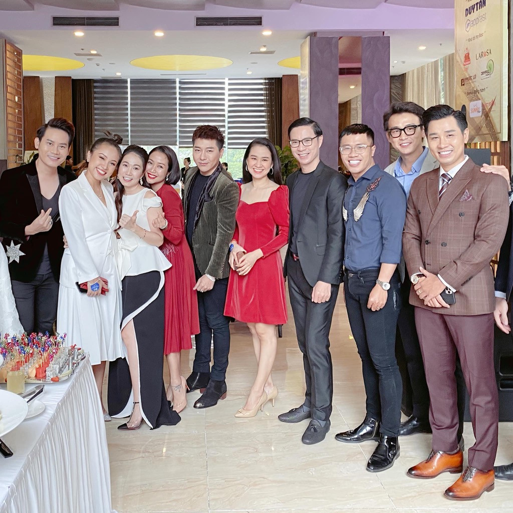 Thanh Thảo Hugo triệu tập “đại hội võ lâm” làng MC khiến thanh xuân 8x, 9x ùa về ảnh 6