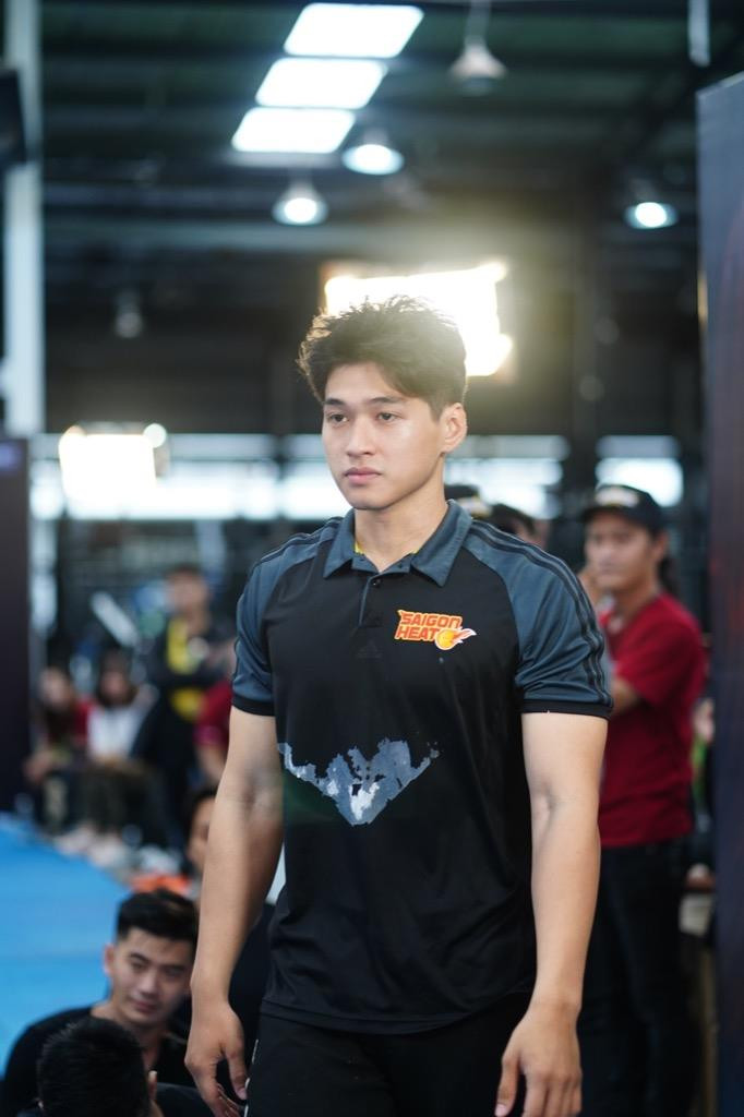 Vượt qua 700 ứng viên, hot boy đóng MV của Trung Quân Idol lọt Top 10 ứng viên cho VINAMAN ảnh 7