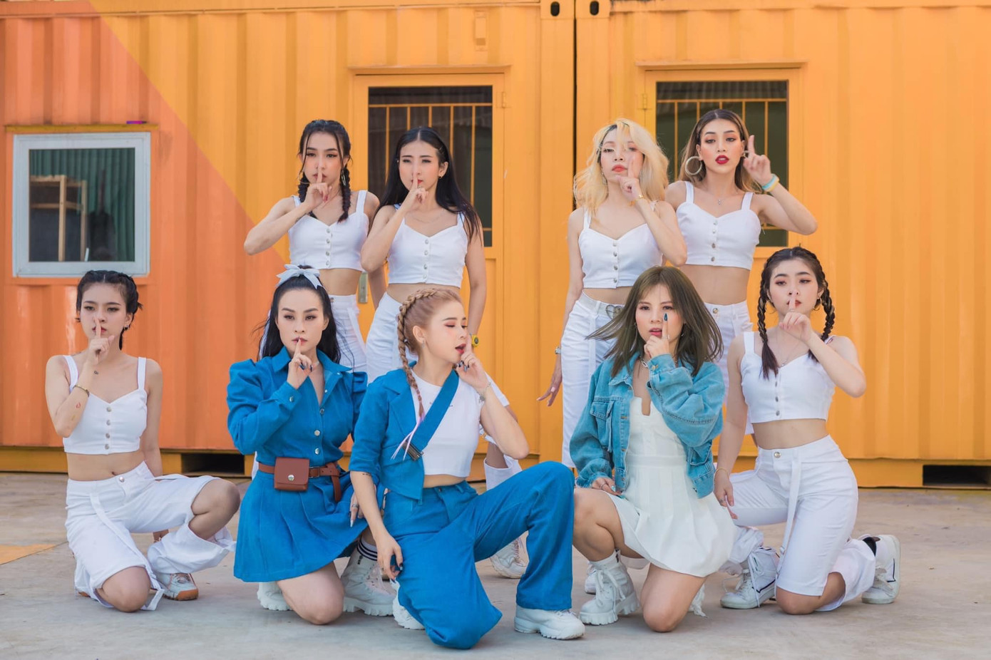 Nhóm Mắt Ngọc bất ngờ “đánh úp” fan bằng teaser MV mới, sẵn sàng trở lại V-Pop ảnh 6