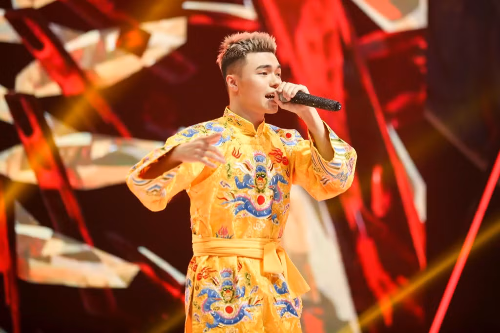 King Of Rap: “Vé vớt” Gizmo chiến thắng Sóc Nâu, HIEUTHUHAI - Lona hạ gục đối thủ ảnh 1