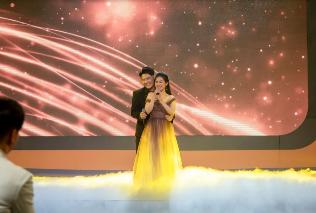 Lương Bích Hữu tiết lộ muốn có một đứa con lớn lên tài giỏi như Hamlet Trương ảnh 4