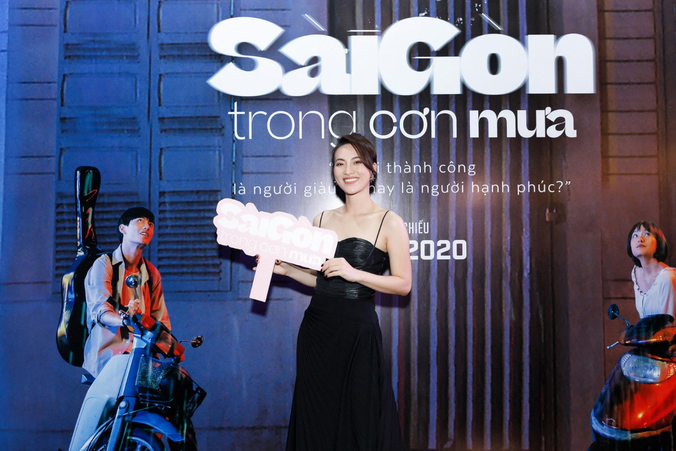 Thảm đỏ “Sài Gòn trong cơn mưa”: Bảo Anh, Diệu Nhi thân thiết, Wowy diện kính đen cực ngầu ảnh 8