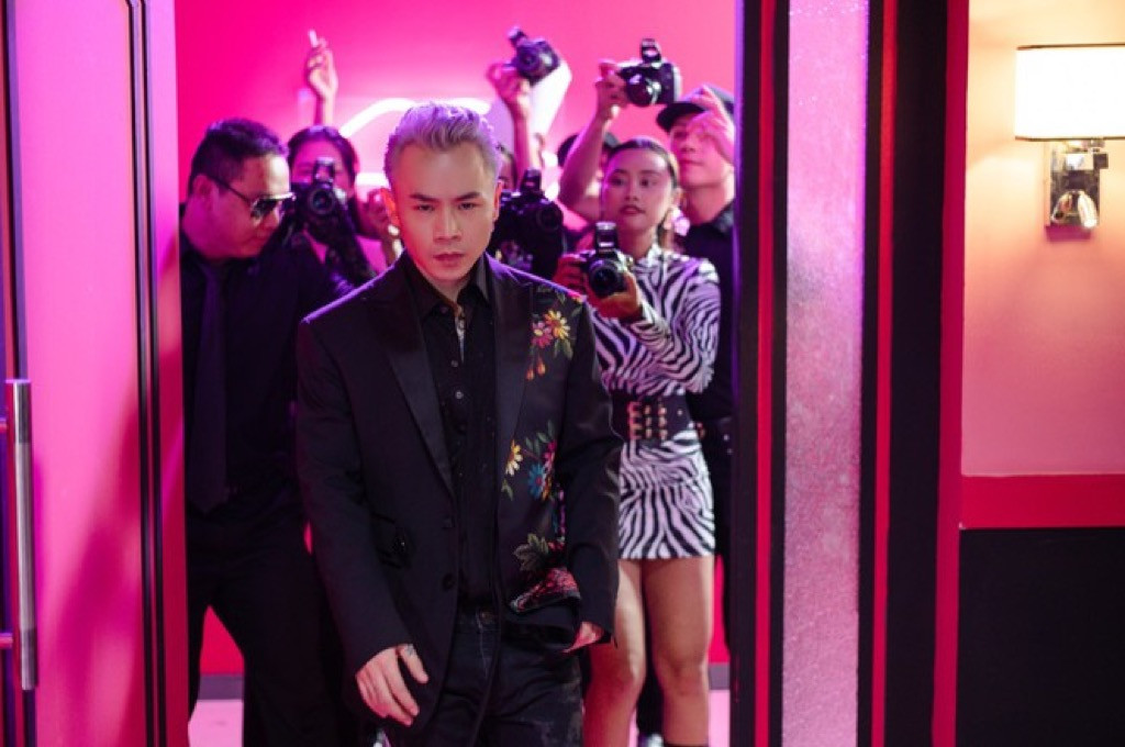 Binz, Hoàng Thuỳ Linh, Min... cùng “đếm ngược” chào năm mới tại lễ hội hoành tráng ảnh 1