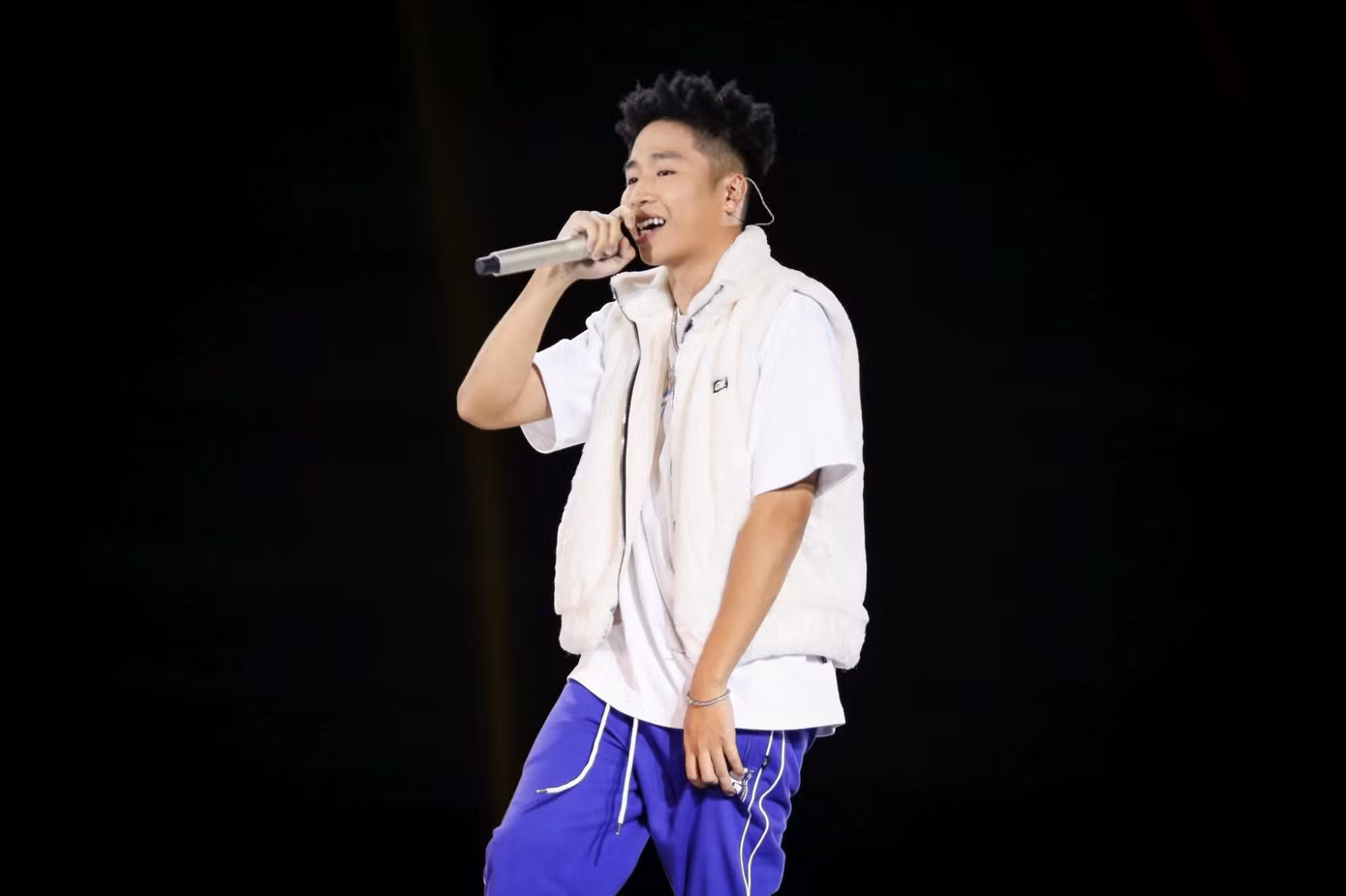 Color rap về hủ tiếu, Right nhờ HIEUTHUHAI phụ diễn để "hồi sinh" ở King Of Rap ảnh 4