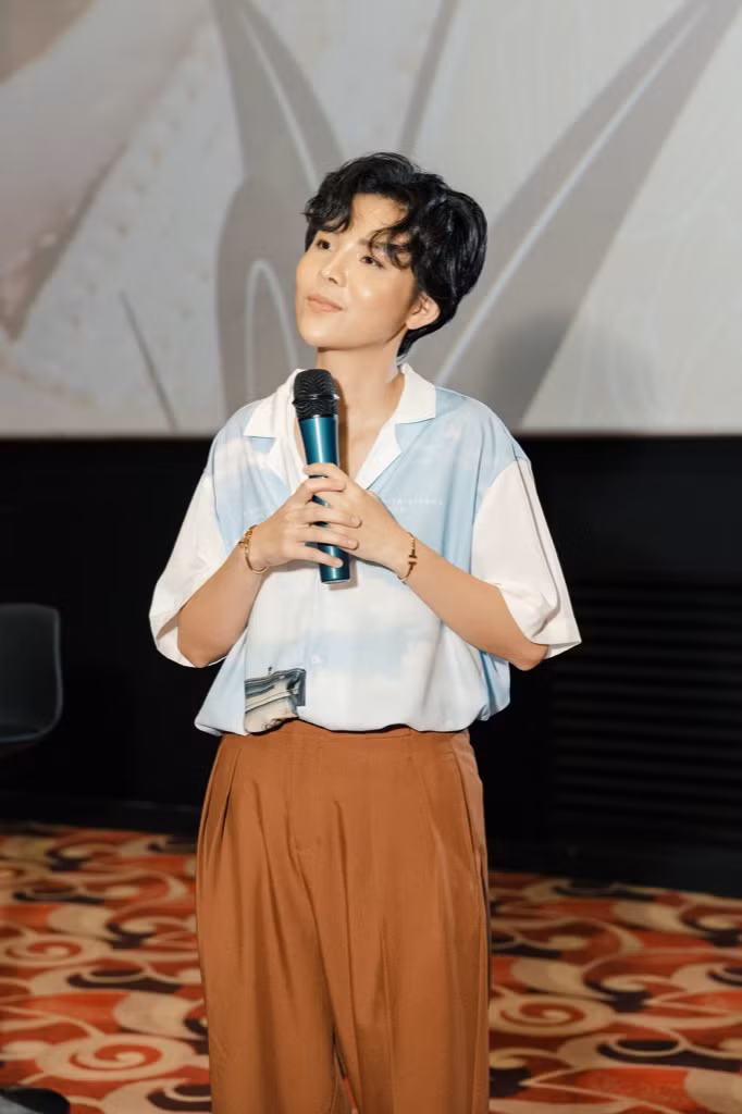 Vũ Cát Tường lần đầu “hát chay” ca khúc mới “Hành Tinh Ánh Sáng” cùng fan Hà Nội ảnh 1