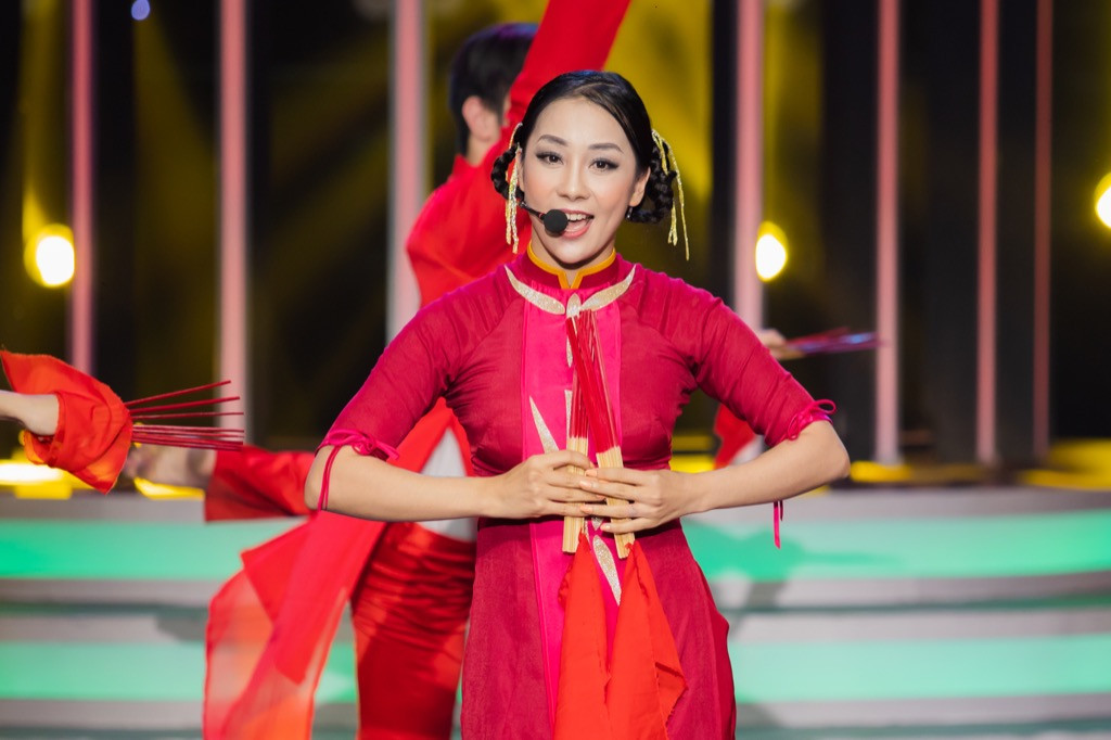 Cara vào vai chị Tư Cẩm Ly ngọt xớt ngay trong tập mở màn “Gương Mặt Thân Quen“ ảnh 3