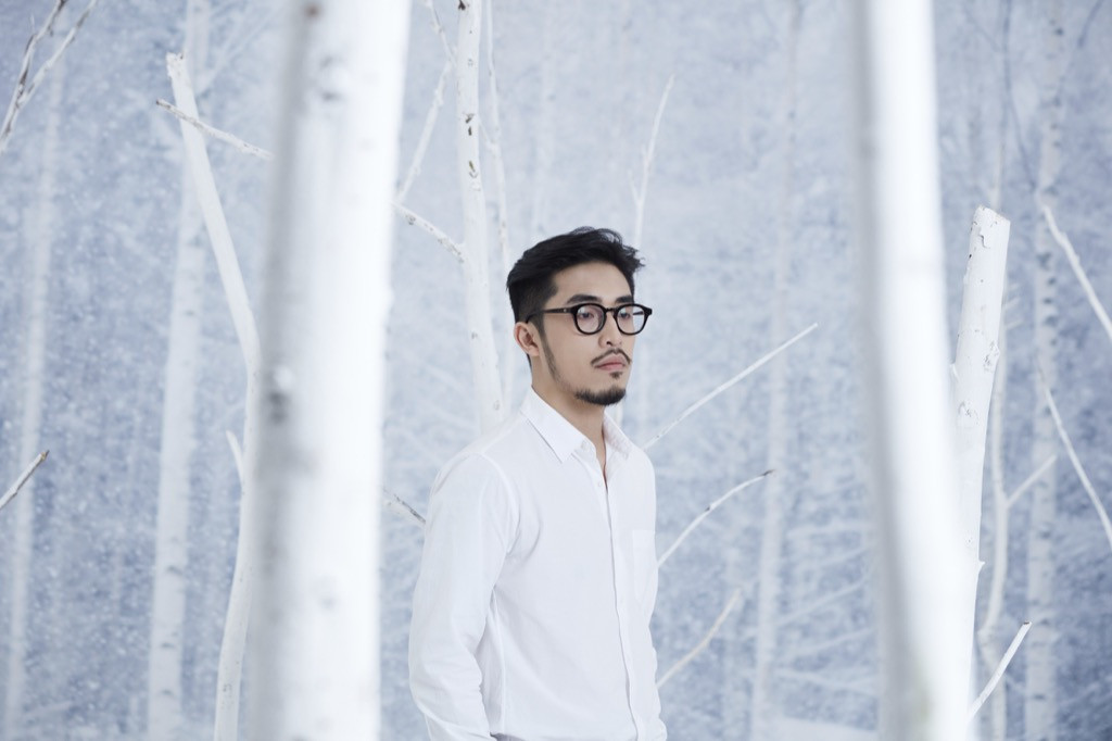 Uyên Linh tình tứ cùng “hoàng tử Indie” Vũ trong bộ ảnh mới, hé lộ màn song ca đầy cảm xúc ảnh 2