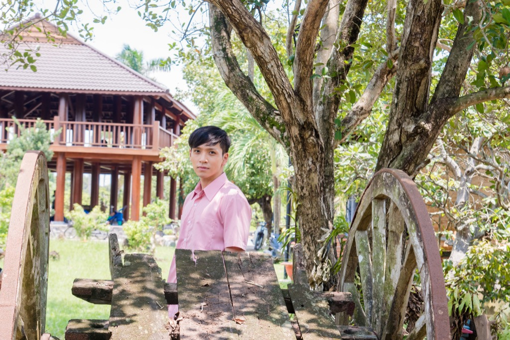 Hạ Anh kết đôi cùng trai đẹp Bạch Công Khanh trong phim truyền hình “Ngày Em Đến“ ảnh 4