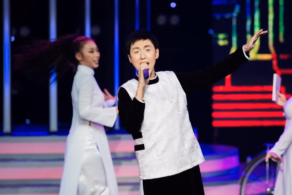 Cara vào vai chị Tư Cẩm Ly ngọt xớt ngay trong tập mở màn “Gương Mặt Thân Quen“ ảnh 7