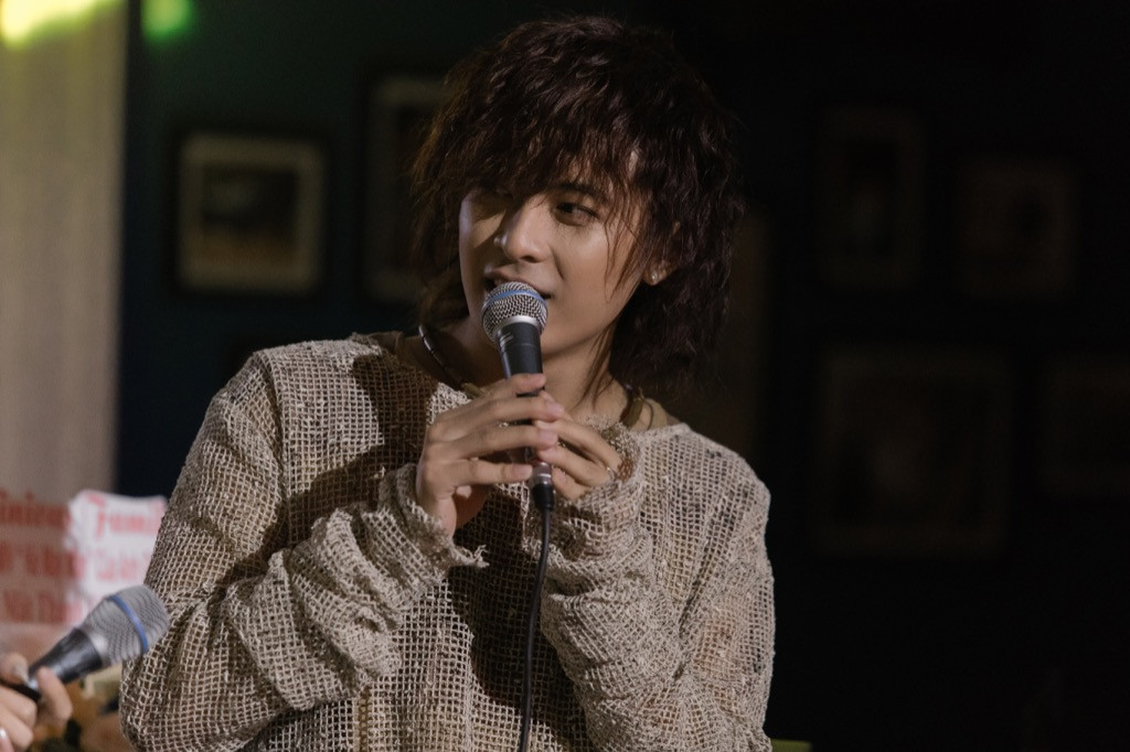 Không ngại lời đồn, Puka làm MC đặc biệt cho đêm nhạc riêng của Gin Tuấn Kiệt ảnh 1