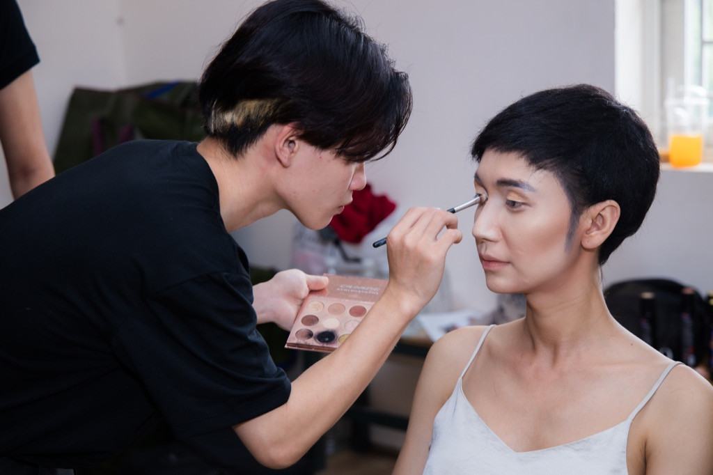 Lynk Lee thấy sợ khi hóa thân thành nam trong chương trình “Gương Mặt Thân Quen“ ảnh 4