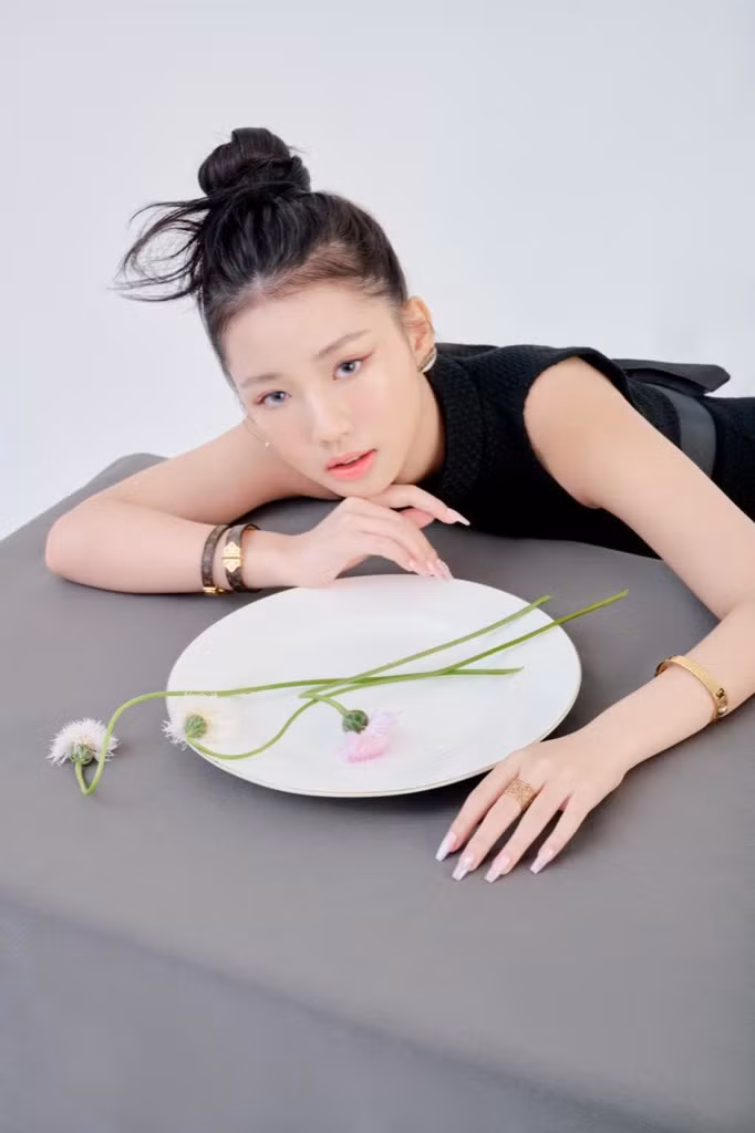 AMEE khiến fan xôn xao khi kết nạp Ricky Star và Hoàng Dũng vào “hội anh trai mưa" ảnh 1