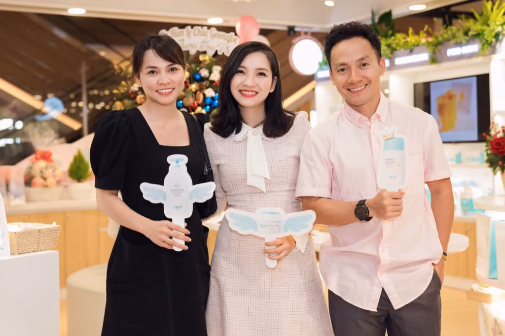 Lần hiếm hoi “ông bố bỉm sữa” Tiến Đạt khoe con trai kháu khỉnh tại sự kiện ảnh 4