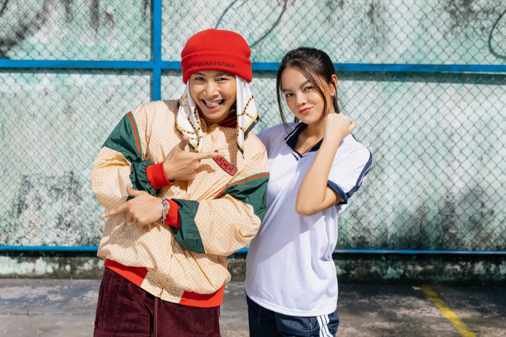 Phạm Quỳnh Anh và rapper Ricky Star Không còn buồn bã, Phạm Quỳnh Anh chinh phục trai trẻ trong MV kết hợp Ricky Star ảnh 7