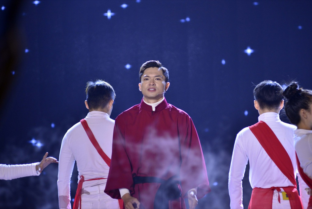 Nói về “Tài - Tâm - Đức”, Võ Tấn Phát đăng quang “Én Vàng Nghệ Sĩ 2020“ ảnh 1