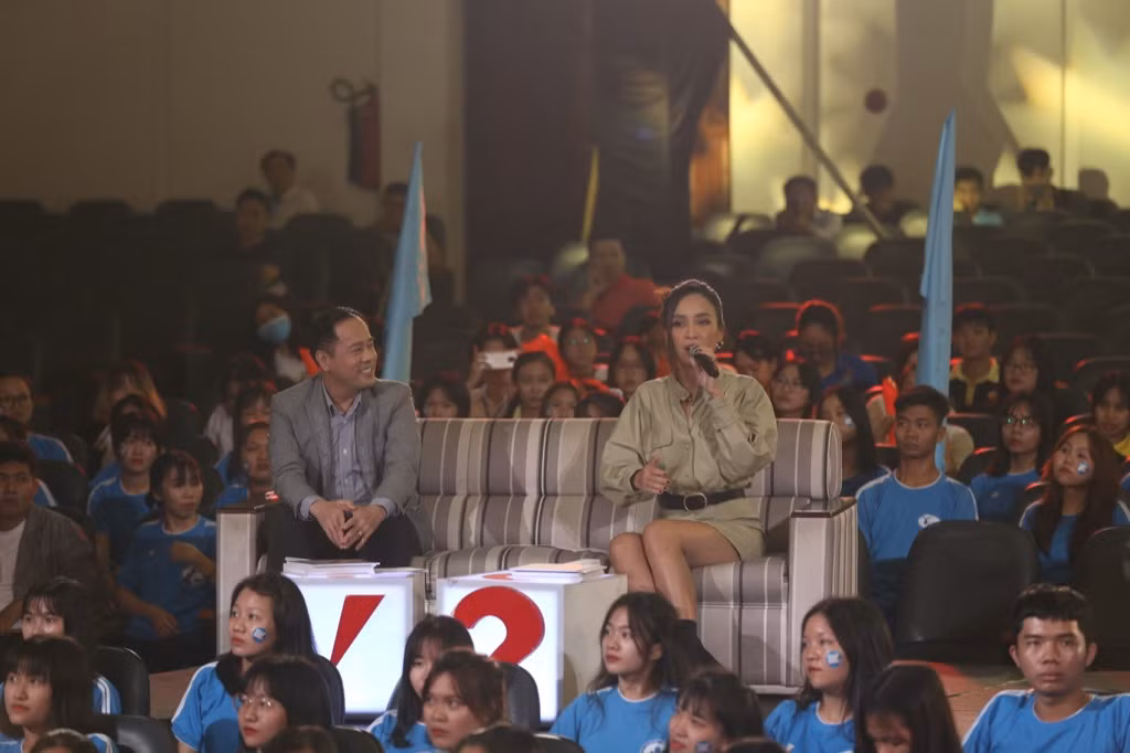 NÓNG: 30 “biệt đội” sinh viên khắp 3 miền cùng nhau tranh tài tại “SV 2020“ ảnh 4